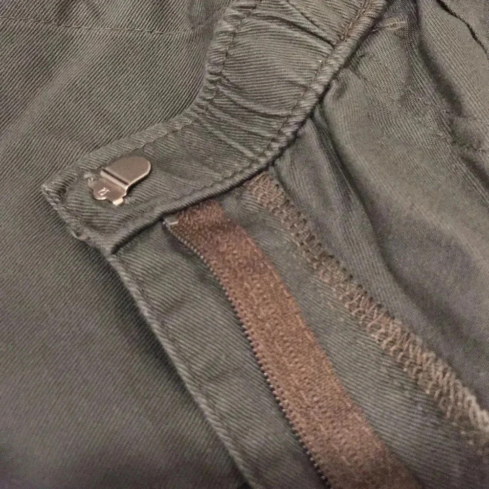 Classic Elements Capris - Picture 5 of 7